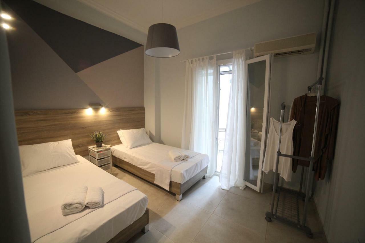 Ports Crossroad B Apartment Piraeus Exterior photo