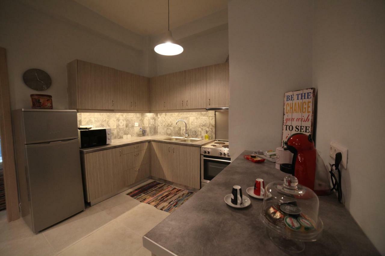 Ports Crossroad B Apartment Piraeus Exterior photo